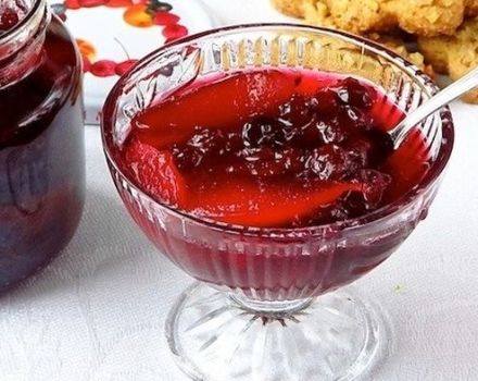 Une recette étape par étape pour une confiture d'airelles de cinq minutes pour l'hiver