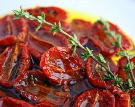 Rezepte für sonnengetrocknete Kirschtomaten für den Winter zu Hause