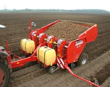 Types of potato planters for a walk-behind tractor, how to do it yourself, their advantages and principle of operation