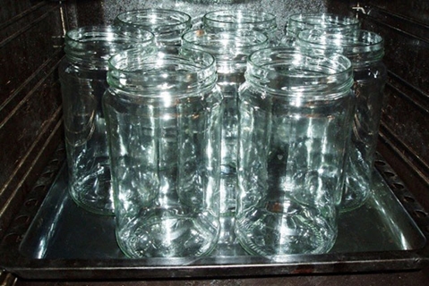 Sterilisation von Dosen im Ofen