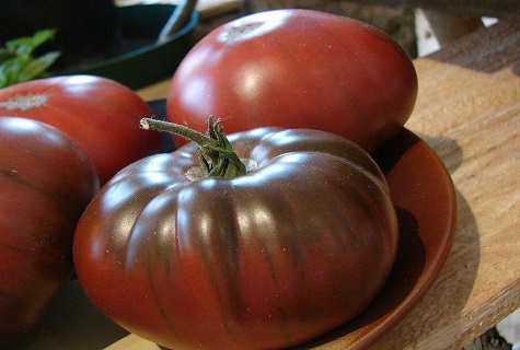 Pastèque sur une assiette