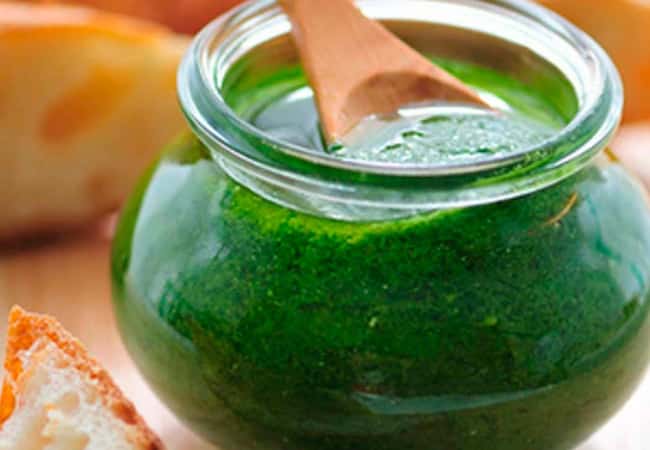 coriandre dans l'huile