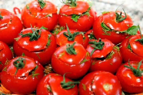 Die köstlichsten georgischen Tomatenrezepte für den Winter