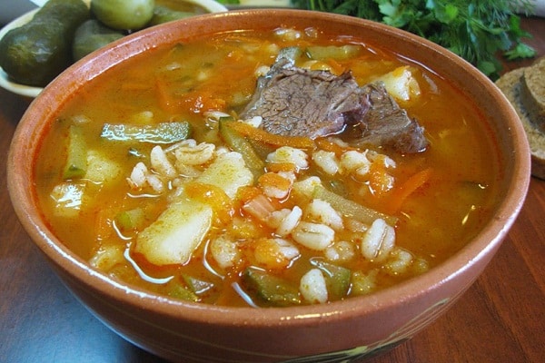 in eine Schüssel geben