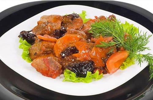 Rindfleisch mit getrockneten Aprikosen