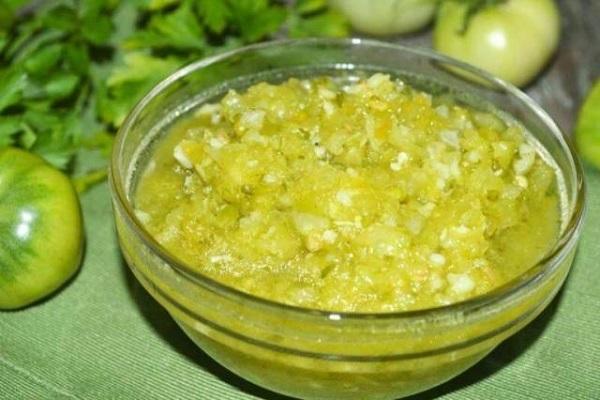 in einem Teller würzen