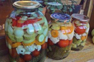 17 meilleures recettes étape par étape pour préparer un assortiment de légumes pour l'hiver