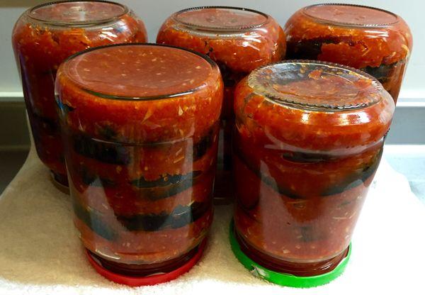 Aubergine in Tomate