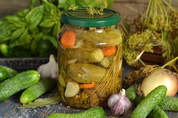 In einem Glas salzen