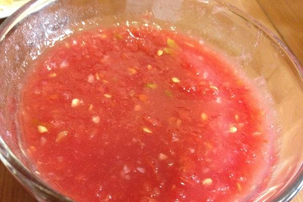 Platte mit Produkten