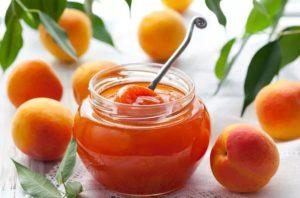 La recette de la confiture d'abricots dénoyautés cinq minutes pour l'hiver