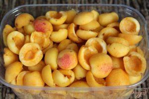 TOP 5 recipes for how to properly freeze cherry plum for the winter in the freezer