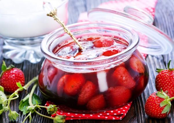 Marmelade mit ganzen Beeren
