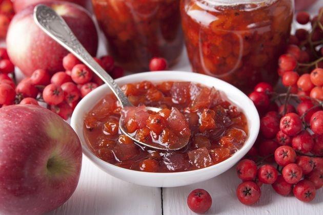 confiture de pommes et de rowan