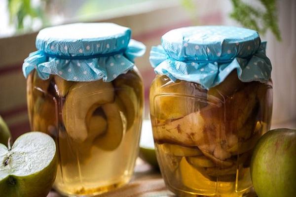 Äpfel bei den Dosen