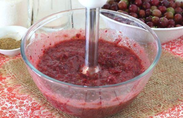 hacher les groseilles à maquereau