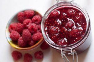 3 recettes simples pour faire de la confiture de framboises sans cuisson pour l'hiver