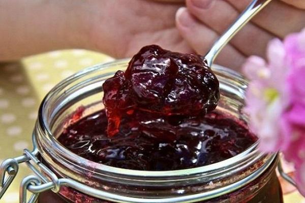 Dessert mit Fruchtfleisch