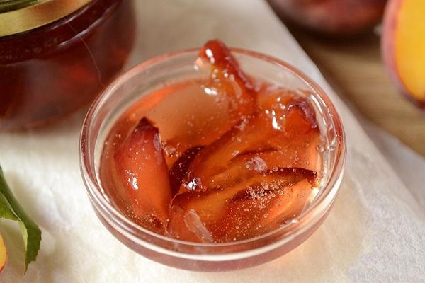 Pfirsichkeilmarmelade