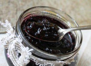 TOP 6 einfache Rezepte für Marmelade mit schwarzen Johannisbeeren für den Winter