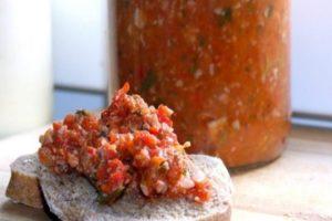 4 besten Rezepte für die Zubereitung von Adjika mit Walnüssen für den Winter