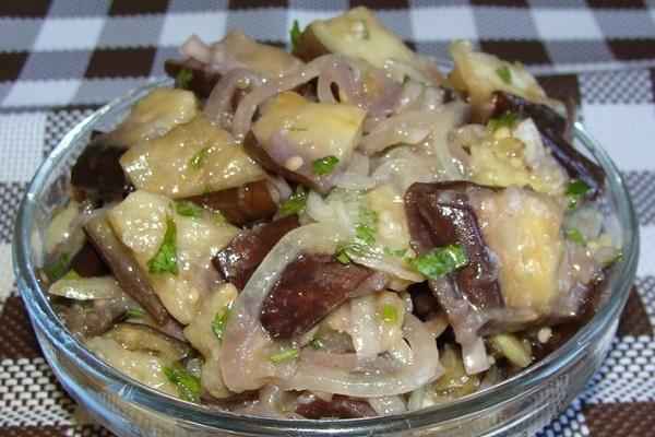 Aubergine mit Knoblauch