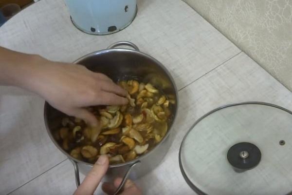 faire tremper les fruits secs