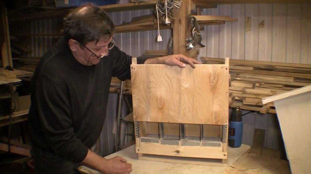 Mangeoire en contreplaqué